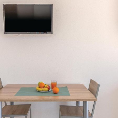 Beautiful Apartment In Krvavica With Kitchen Exterior foto