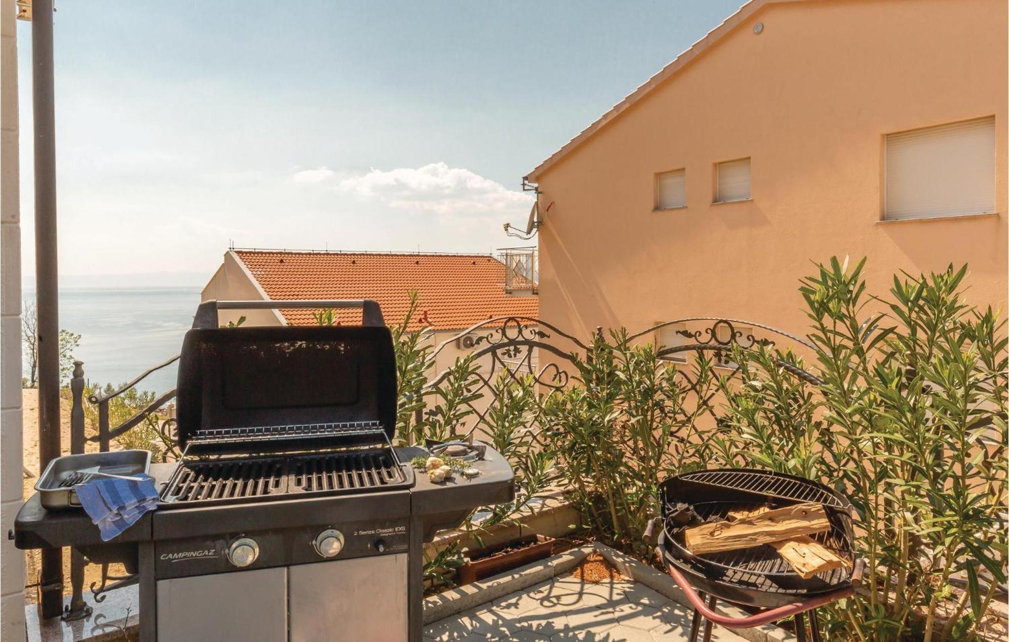 Beautiful Apartment In Krvavica With Kitchen Exterior foto